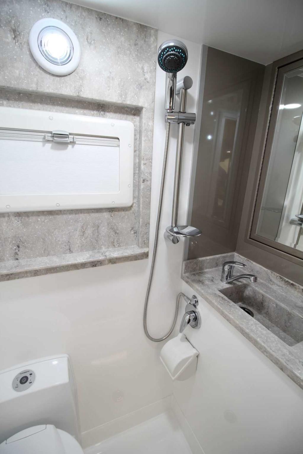 Iveco Daily 4x4 Camper SLRV Expedition Vehicles